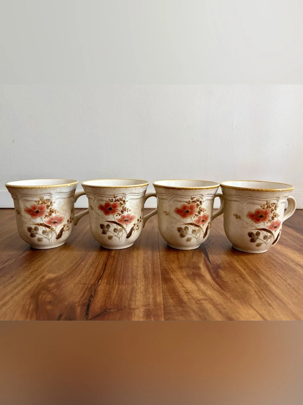 VTG Mikasa Floral Mug Set